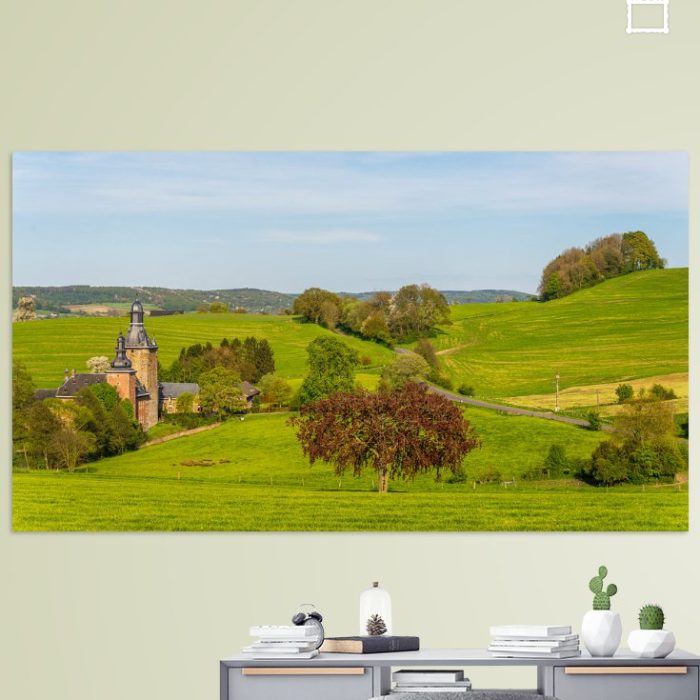 Wanddecoratie - Heuvellandschap bij kasteel Beusdael in de Voerstreek (België)