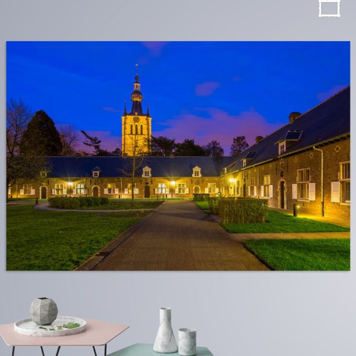 Wanddecoratie - Avond op het Begijnhof van Aarschot (België)